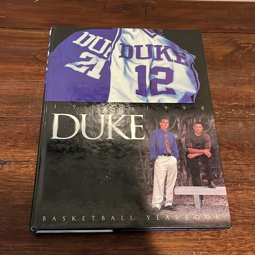 Duke University Blue Devils 1997-1998 Basketball Yearbook Hardback Many photos